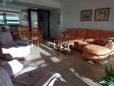 Appartement 4 chambres en bord de mer avec 2 piscines, courts de sport et parking à Gandia - Photo 5