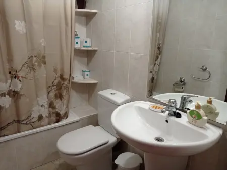 Appartement 4 chambres en bord de mer avec 2 piscines, courts de sport et parking à Gandia - Photo 10