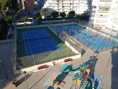 Appartement 4 chambres en bord de mer avec 2 piscines, courts de sport et parking à Gandia - Photo 34