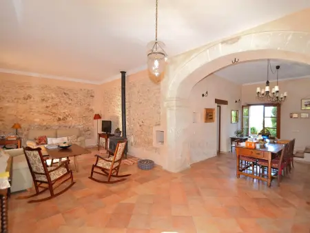 Finca Majorquine avec Piscine à Llubí, 4 Chambres, Capacité 8 - Photo 12