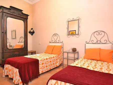 Finca Majorquine avec Piscine à Llubí, 4 Chambres, Capacité 8 - Photo 16