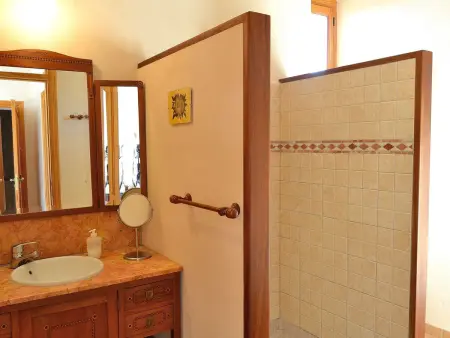 Finca Majorquine avec Piscine à Llubí, 4 Chambres, Capacité 8 - Photo 19