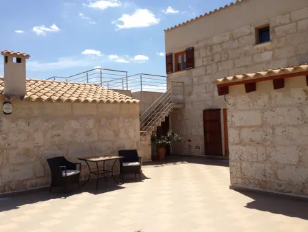 Charmante Villa Majorquine avec Piscine Privée et Jardin à Muro - Photo 18