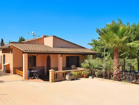 Jolie Finca à Muro avec Terrasse et Jacuzzi, Gite 3 personnes à Can Picafort - Photo 10