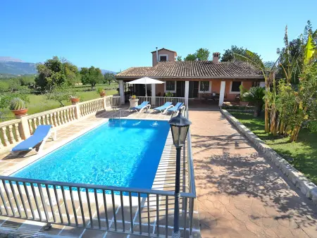 Villa familiale à Inca avec piscine privée, Gite 6 personnes à Inca - Photo 1