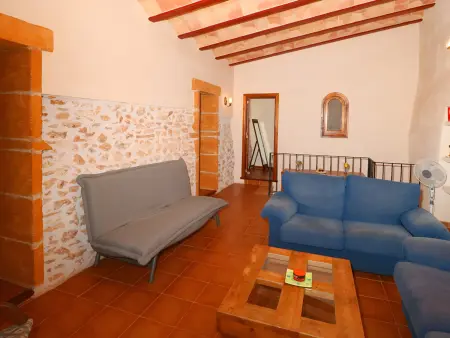 Belle Villa Majorquine avec Piscine Privée et Jardin à Es Llombards - Photo 5