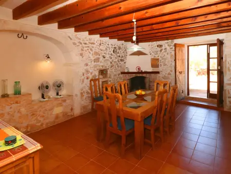 Belle Villa Majorquine avec Piscine Privée et Jardin à Es Llombards - Photo 7