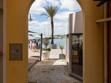 Appartement confortable à Vilamoura, vue sur marina, Wi-Fi, parking incl. - Photo 19