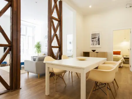 Grand appartement central à Lisbonne, 5 chambres, jusqu'à 17 personnes - Photo 6