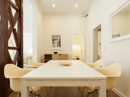 Grand appartement central à Lisbonne, 5 chambres, jusqu'à 17 personnes - Photo 7