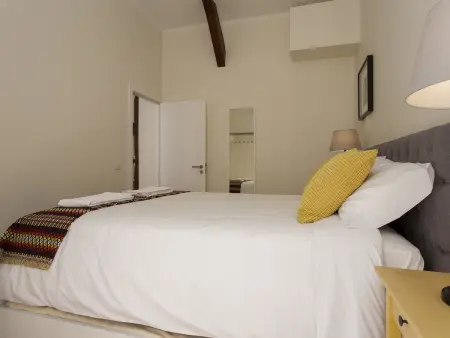 Grand appartement central à Lisbonne, 5 chambres, jusqu'à 17 personnes - Photo 12