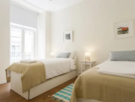 Grand appartement central à Lisbonne, 5 chambres, jusqu'à 17 personnes - Photo 15