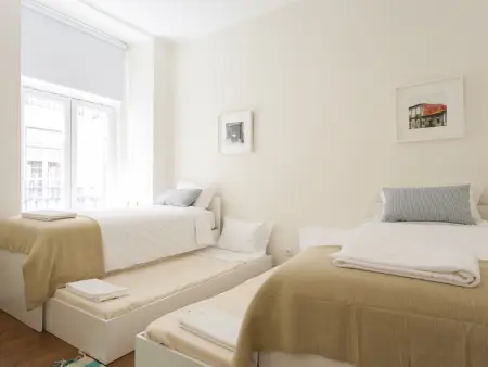 Grand appartement central à Lisbonne, 5 chambres, jusqu'à 17 personnes - Photo 18