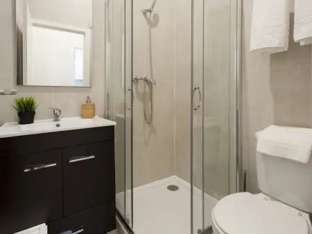 Grand appartement central à Lisbonne, 5 chambres, jusqu'à 17 personnes - Photo 26
