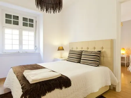 Grand appartement lumineux au cœur de Lisbonne, idéal pour groupes - Photo 13