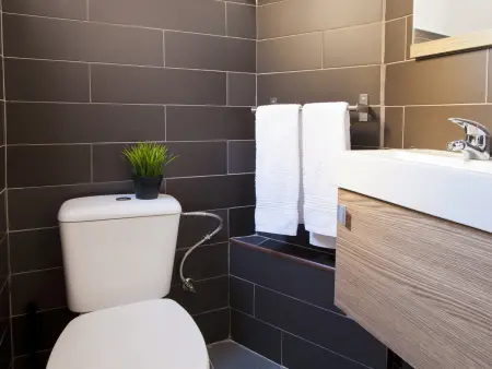 Grand appartement lumineux au cœur de Lisbonne, idéal pour groupes - Photo 27