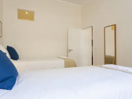 Appartement spacieux de 5 chambres au cœur historique de Lisbonne - Photo 18