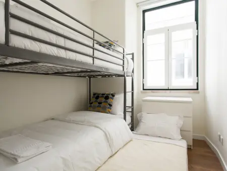 Appartement spacieux de 5 chambres au cœur historique de Lisbonne - Photo 26