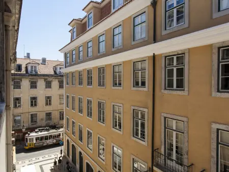 Appartement spacieux de 5 chambres au cœur historique de Lisbonne - Photo 32