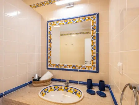 Villa à Galé - Jardin Privé et Accès Plage, Gite 5 personnes à Albufeira - Photo 2