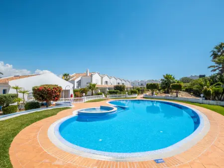 Villa à Galé - Jardin Privé et Accès Plage, Gite 5 personnes à Albufeira - Photo 3