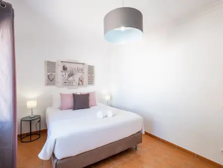 Villa à Galé - Jardin Privé et Accès Plage, Gite 5 personnes à Albufeira - Photo 13