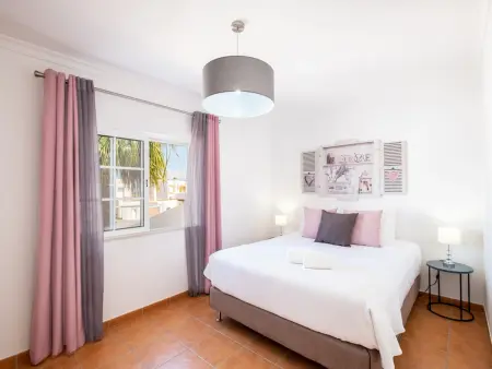 Villa à Galé - Jardin Privé et Accès Plage, Gite 5 personnes à Albufeira - Photo 14