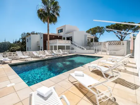 Villa luxueuse pour 17 personnes avec piscine privée à Porches - Photo 1