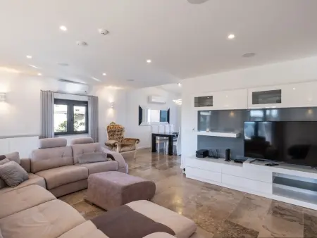 Villa luxueuse pour 17 personnes avec piscine privée à Porches - Photo 4