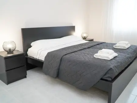 Appartement Rénové 3 Chambres avec Vue Mer près Plage et Tennis - Photo 12