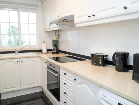 Appartement Rénové 3 Chambres avec Vue Mer près Plage et Tennis - Photo 20
