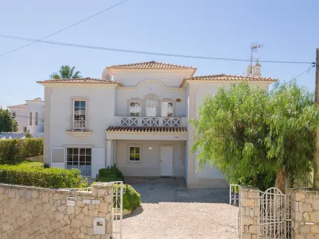Spacieuse villa 8 chambres avec piscine privée près de la plage - Photo 1