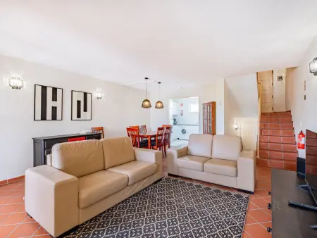 Villa cosy à Albufeira avec piscine partagée, 3 chambres pour 6 personnes - Photo 6