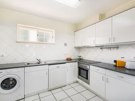 Villa cosy à Albufeira avec piscine partagée, 3 chambres pour 6 personnes - Photo 8