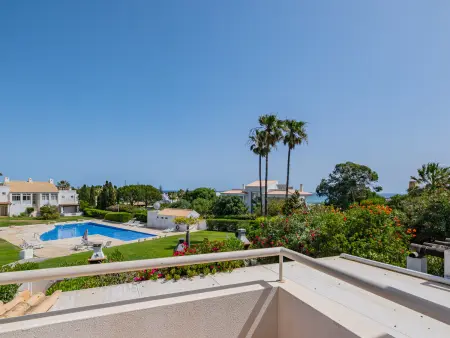 Villa cosy à Albufeira avec piscine partagée, 3 chambres pour 6 personnes - Photo 14
