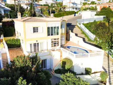 Villa familiale à Albufeira avec piscine et vue sur la mer - Photo 1