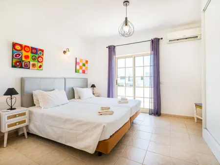 Villa familiale à Albufeira avec piscine privée et jardin - Photo 13