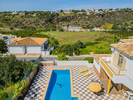 Villa familiale à Albufeira avec piscine privée et jardin - Photo 33