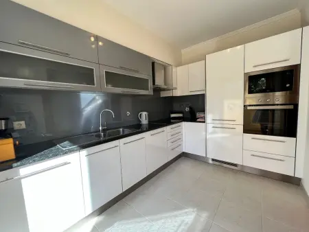 Villa moderne près de la plage avec jardin et piscine près d'Albufeira - Photo 2