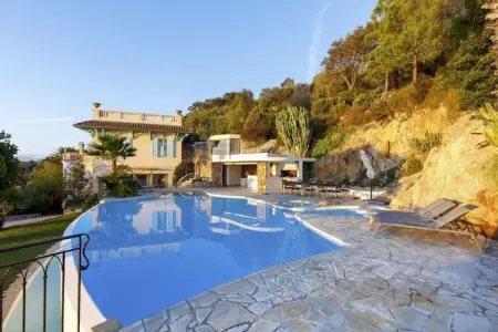 Magnifique villa avec vue sur mer et belle piscine, Magnifique villa avec vue sur mer pour un groupe - Photo 19