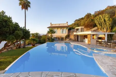 Magnifique villa avec vue sur mer et belle piscine, Magnifique villa avec vue sur mer pour un groupe - Photo 37