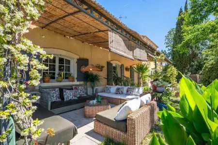 Grand Mas climatisé Arles, Grande villa familiale à Arles avec piscine - Photo 5