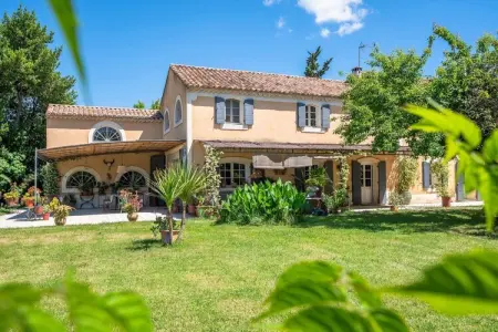 Grand Mas climatisé Arles, Grande villa familiale à Arles avec piscine - Photo 6