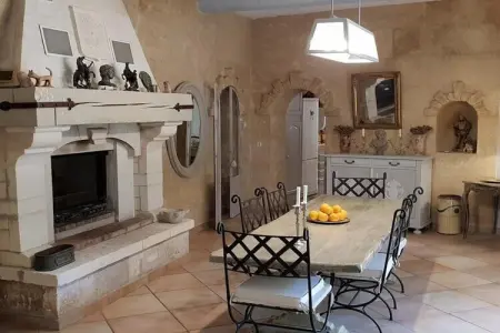 Villa cadre idyllique et reposant avec piscine, Villa paisible dans un cadre idyllique à Orange - Photo 1