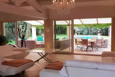 Villa cadre idyllique et reposant avec piscine, Villa paisible dans un cadre idyllique à Orange - Photo 10