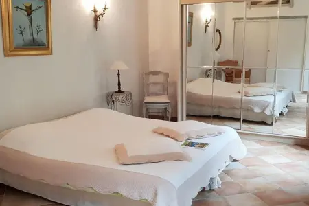 Villa cadre idyllique et reposant avec piscine, Villa paisible dans un cadre idyllique à Orange - Photo 20