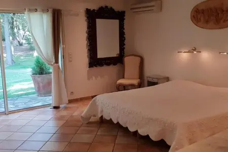 Villa cadre idyllique et reposant avec piscine, Villa paisible dans un cadre idyllique à Orange - Photo 21