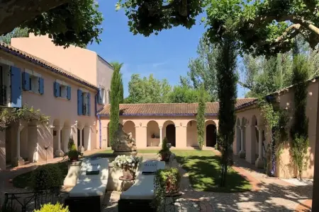 Charmant Mas Provençal avec piscine et jacuzzis, Charmante Villa Provençale à Noves - Photo 30