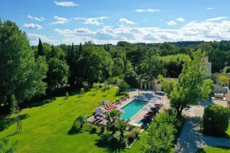 Charmant Mas Provençal avec piscine et jacuzzis, Charmante Villa Provençale à Noves - Photo 33