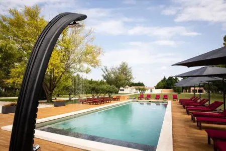Charmant Mas Provençal avec piscine et jacuzzis, Charmante Villa Provençale à Noves - Photo 44